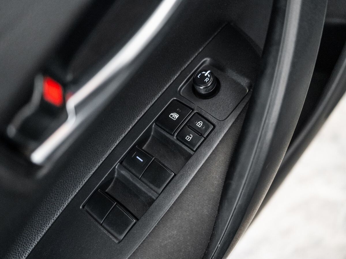 Toyota Corolla 2019 - фото автомобиля