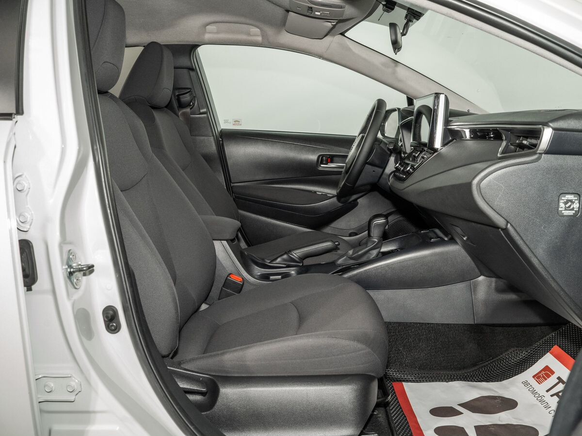 Toyota Corolla 2019 - фото автомобиля