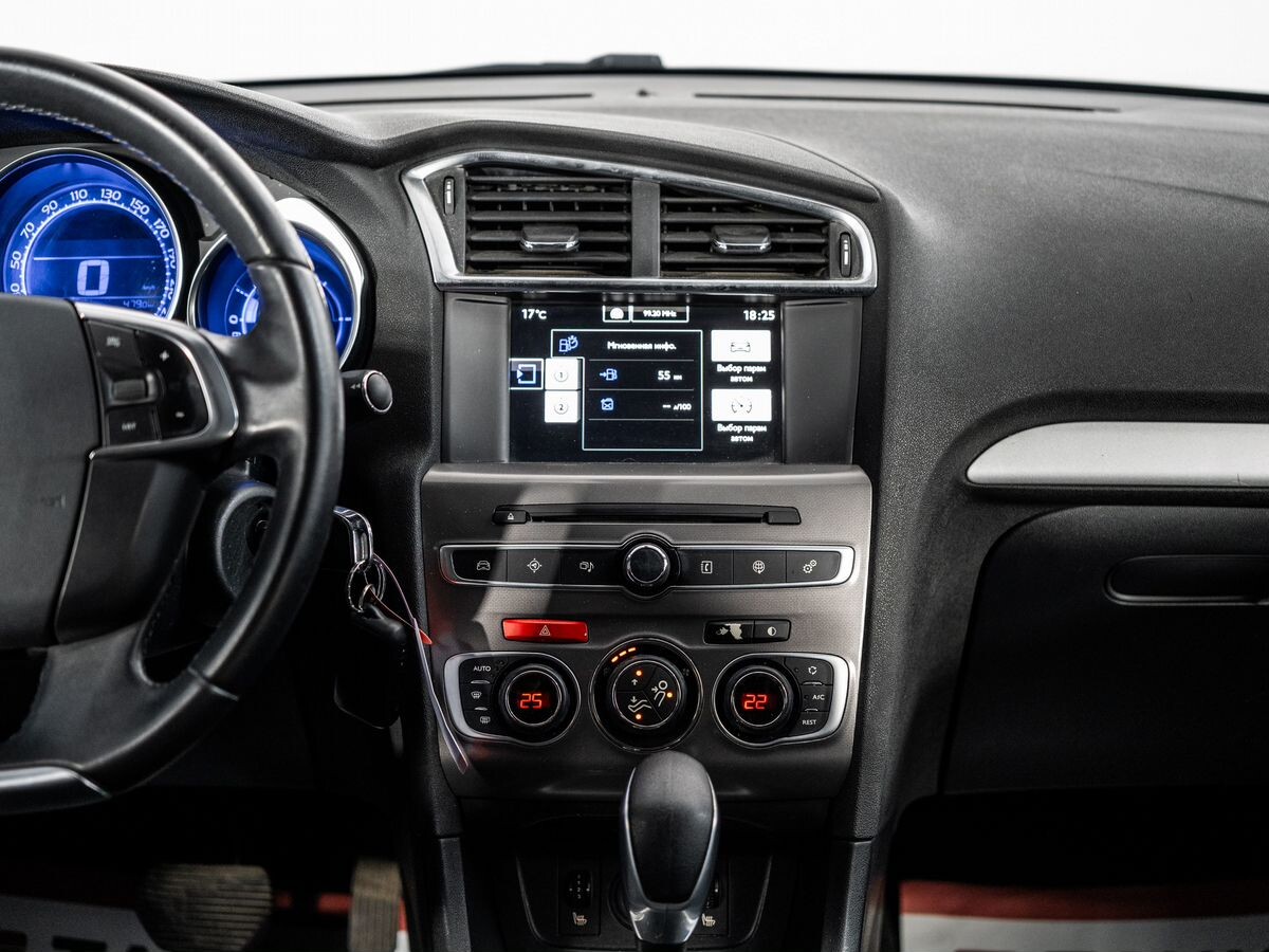 Citroen C4 2016 - фото автомобиля