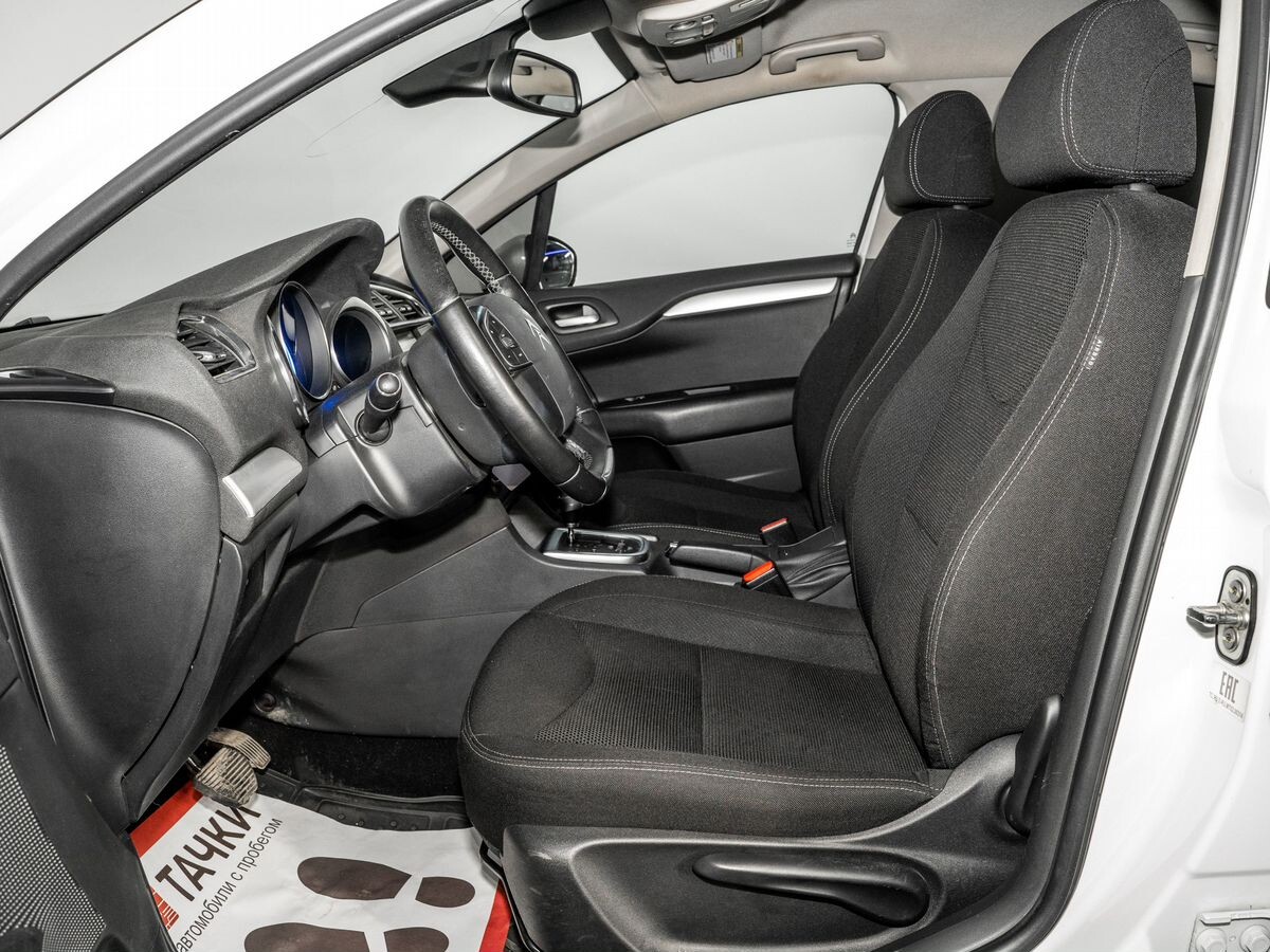 Citroen C4 2016 - фото автомобиля