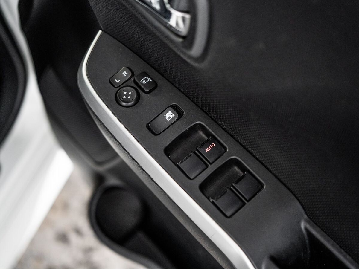 Suzuki Solio 2019 - фото автомобиля