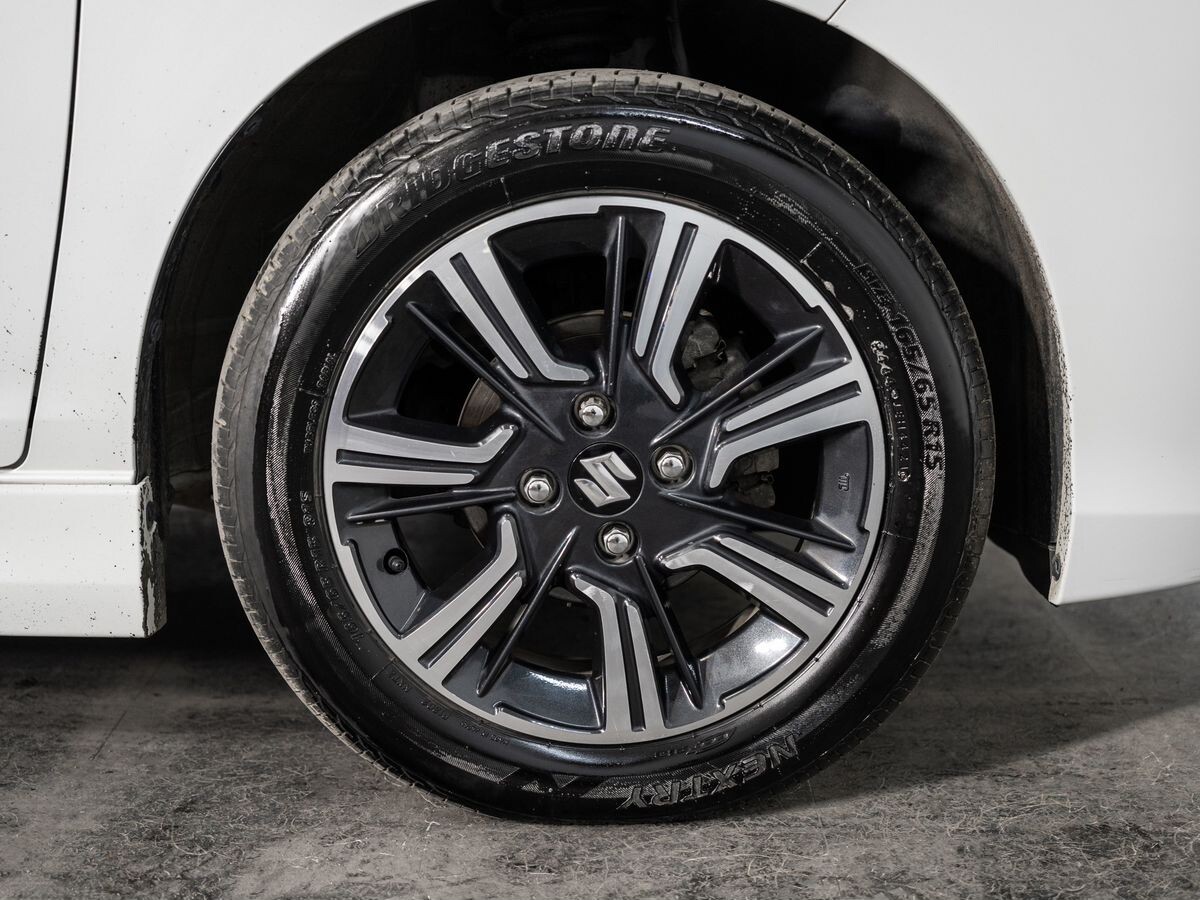 Suzuki Solio 2019 - фото автомобиля