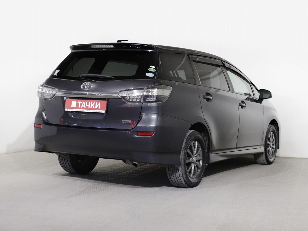 Toyota Wish 2014 - фото автомобиля