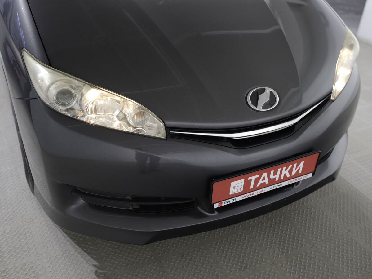 Toyota Wish 2014 - фото автомобиля