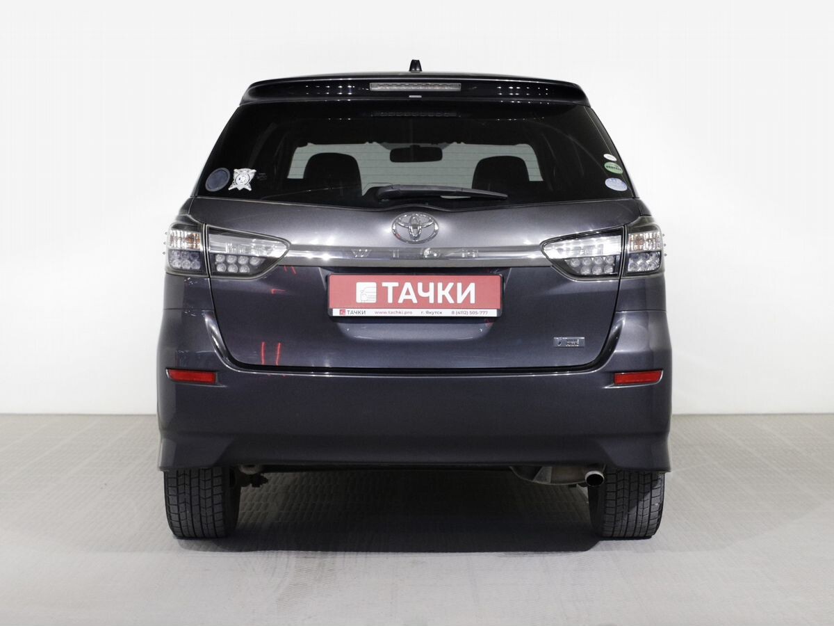 Toyota Wish 2014 - фото автомобиля