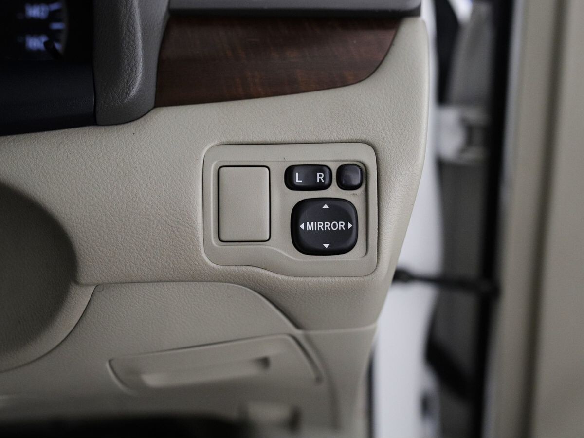 Toyota Premio 2011 - фото автомобиля