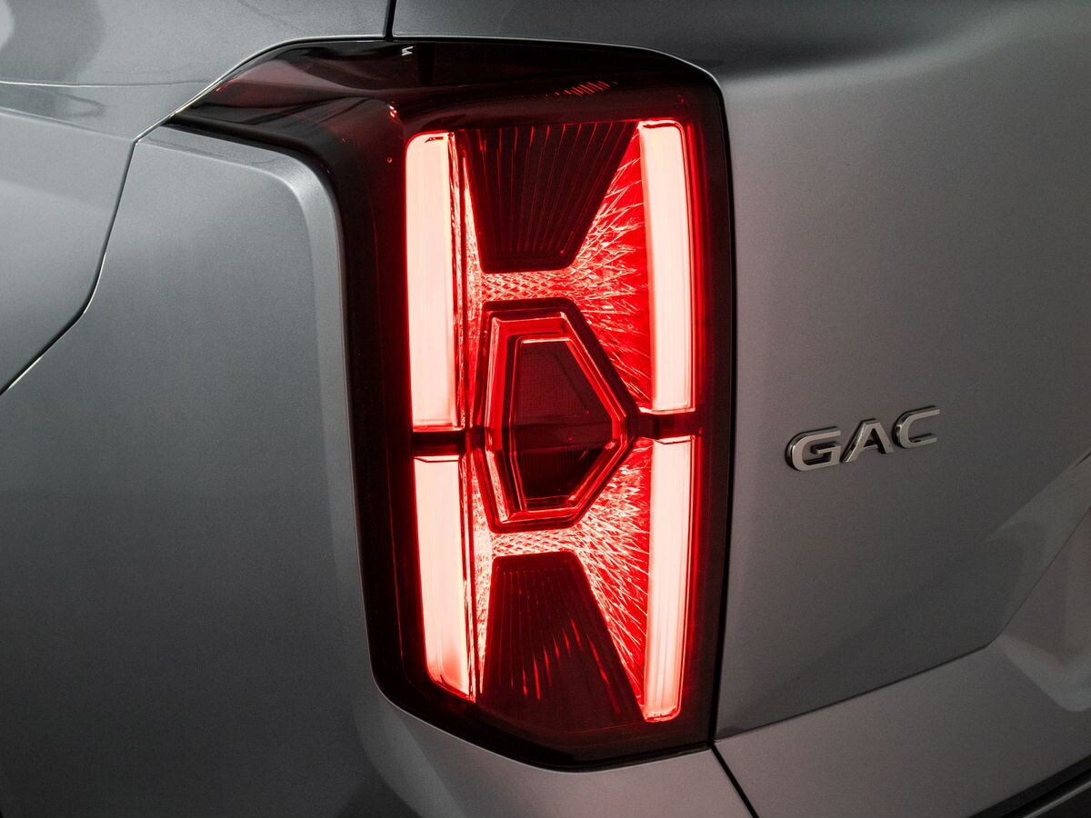 GAC GS8 2023 - фото автомобиля