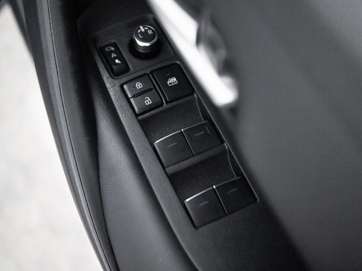 Toyota Corolla 2018 - фото автомобиля