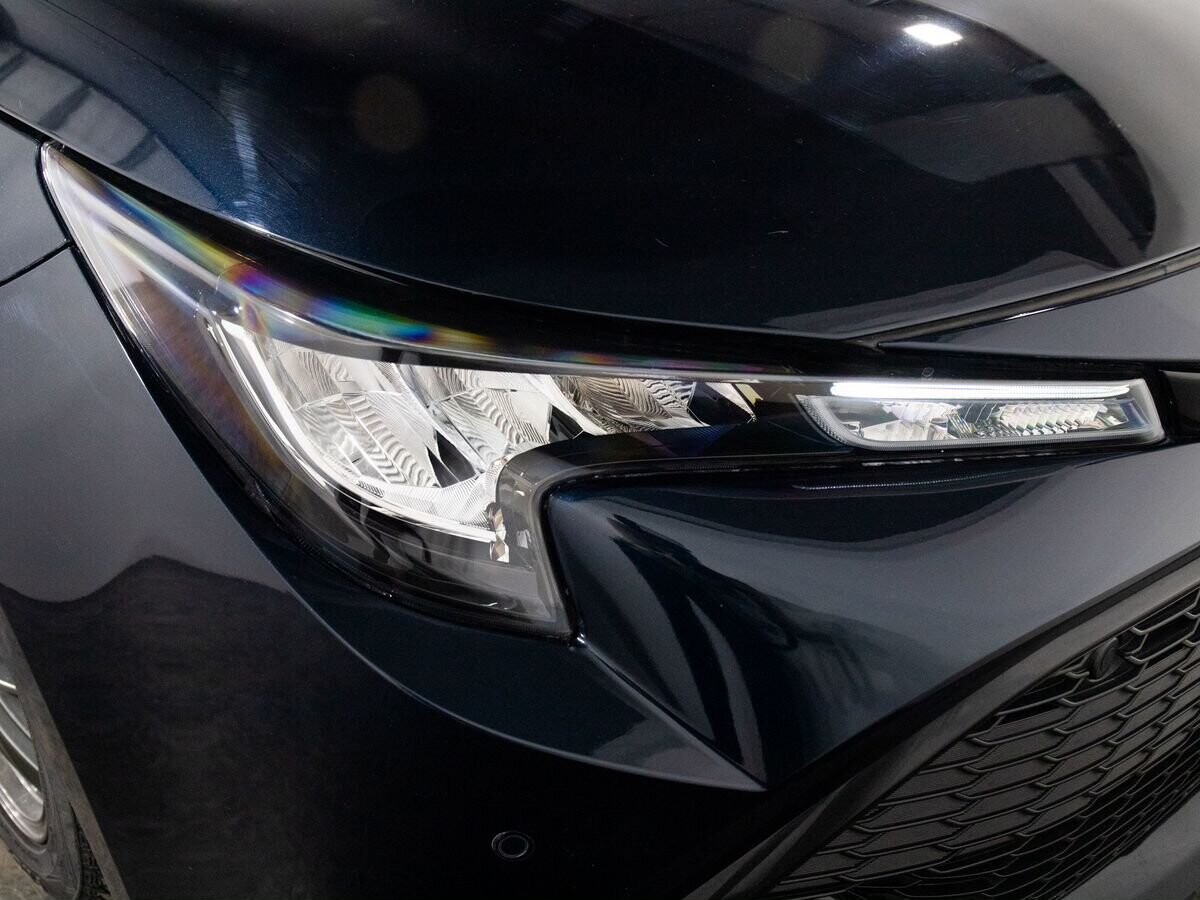 Toyota Corolla 2018 - фото автомобиля