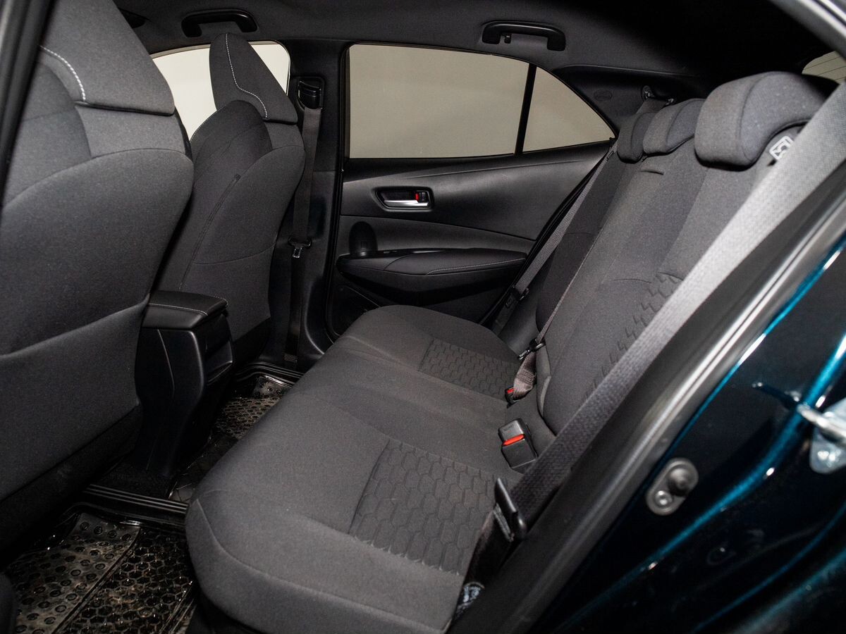 Toyota Corolla 2018 - фото автомобиля
