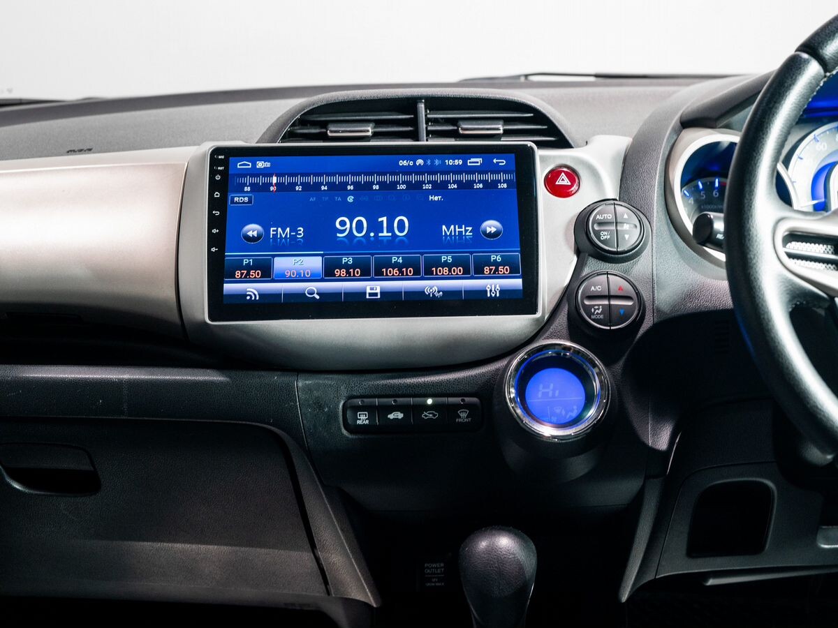 Honda Fit 2010 - фото автомобиля