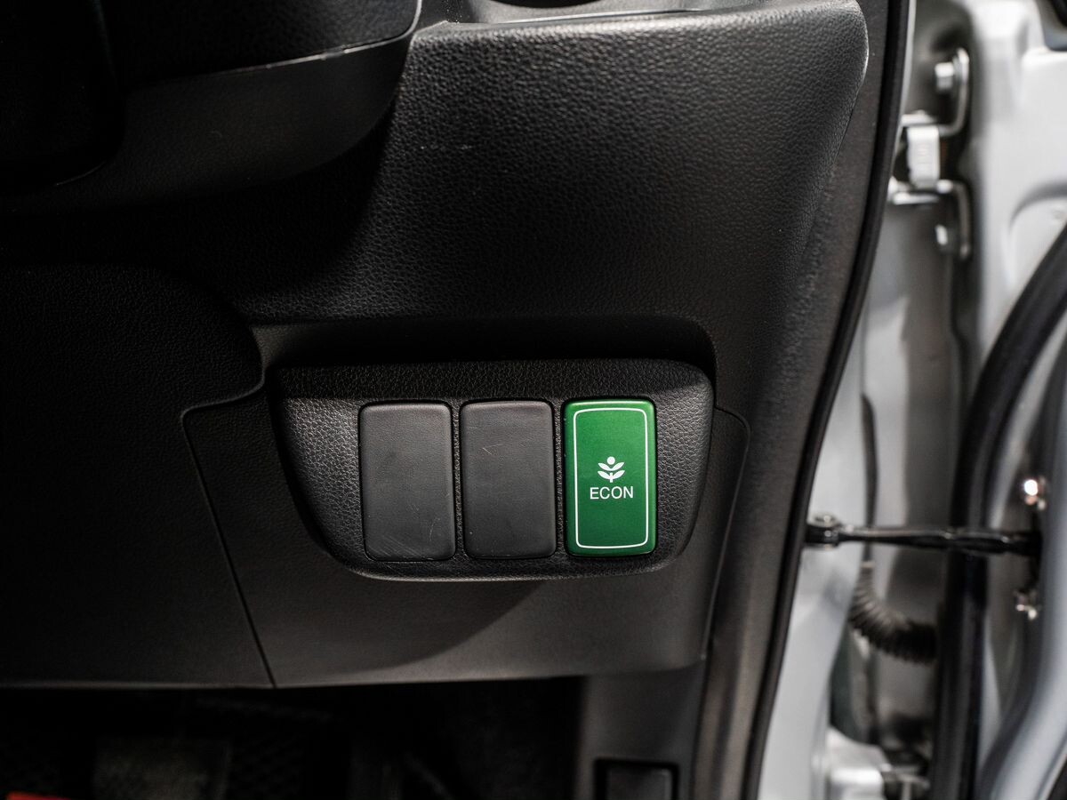 Honda Fit 2010 - фото автомобиля