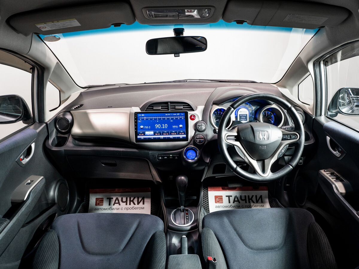 Honda Fit 2010 - фото автомобиля