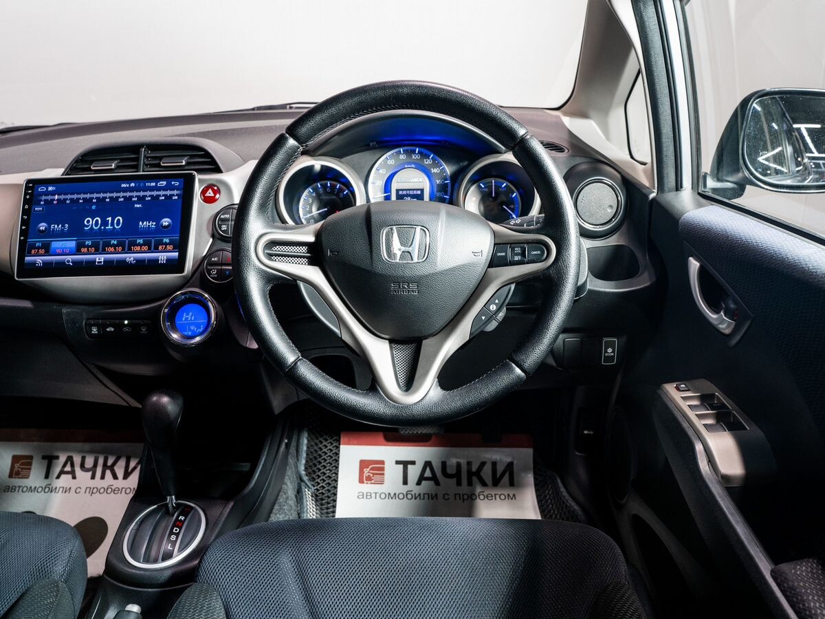 Honda Fit 2010 - фото автомобиля