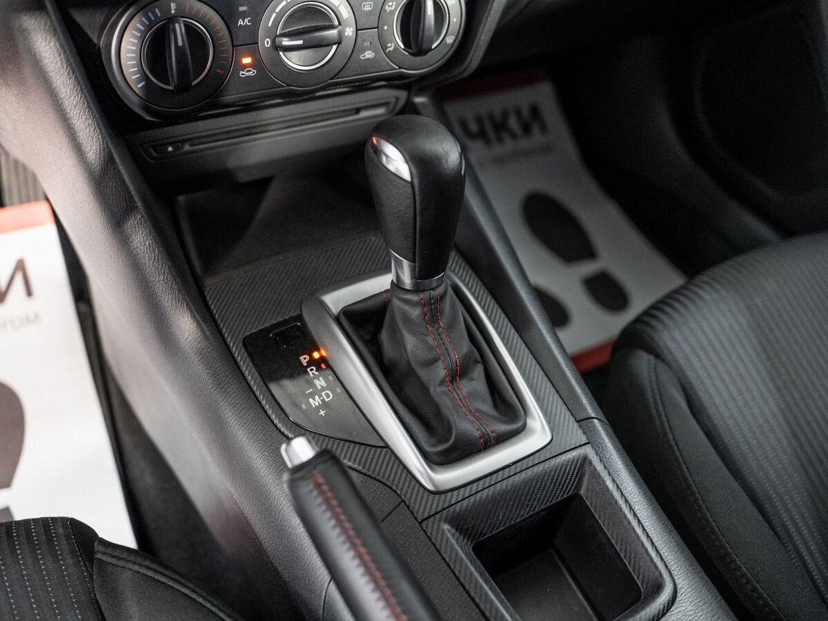 Mazda Mazda3 2013 - фото автомобиля