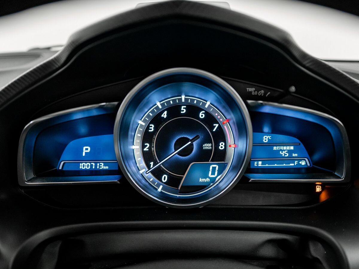 Mazda Axela 2016 - фото автомобиля