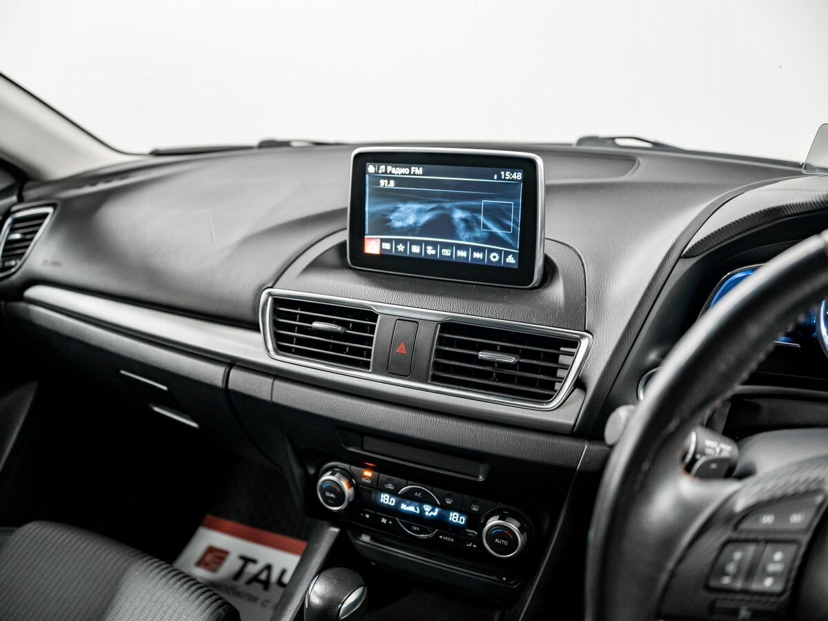 Mazda Axela 2016 - фото автомобиля