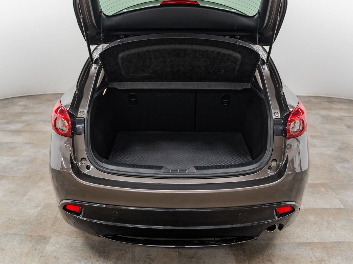 Mazda Axela 2016 - фото автомобиля