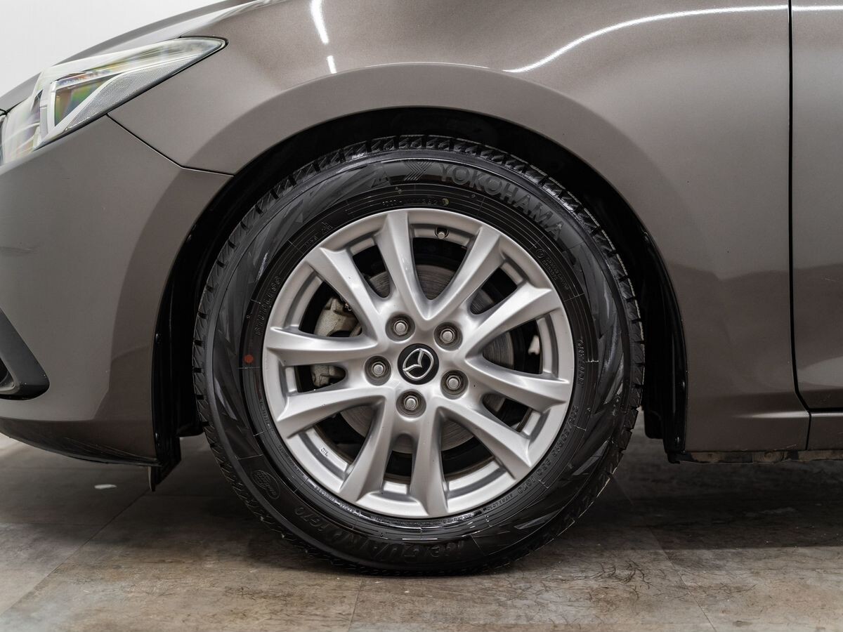 Mazda Axela 2016 - фото автомобиля