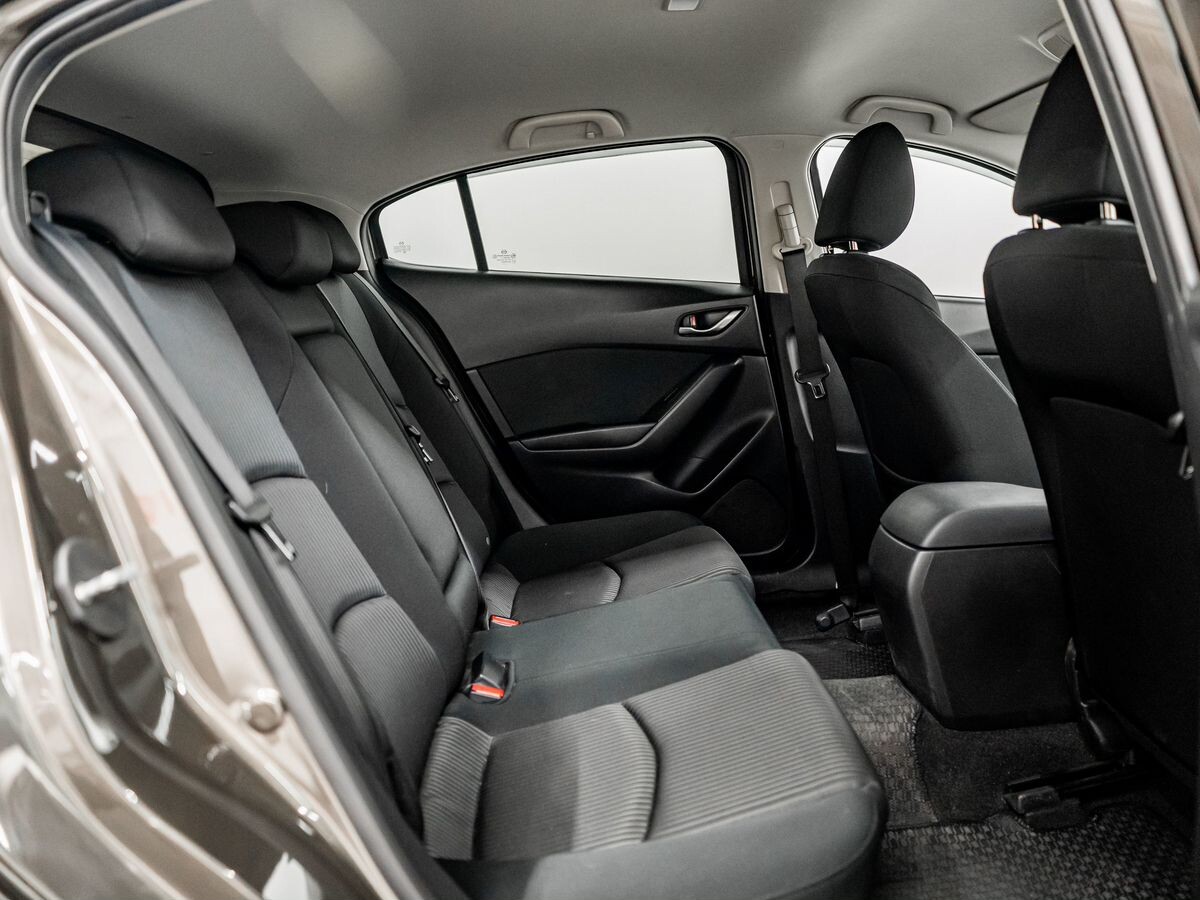 Mazda Axela 2016 - фото автомобиля