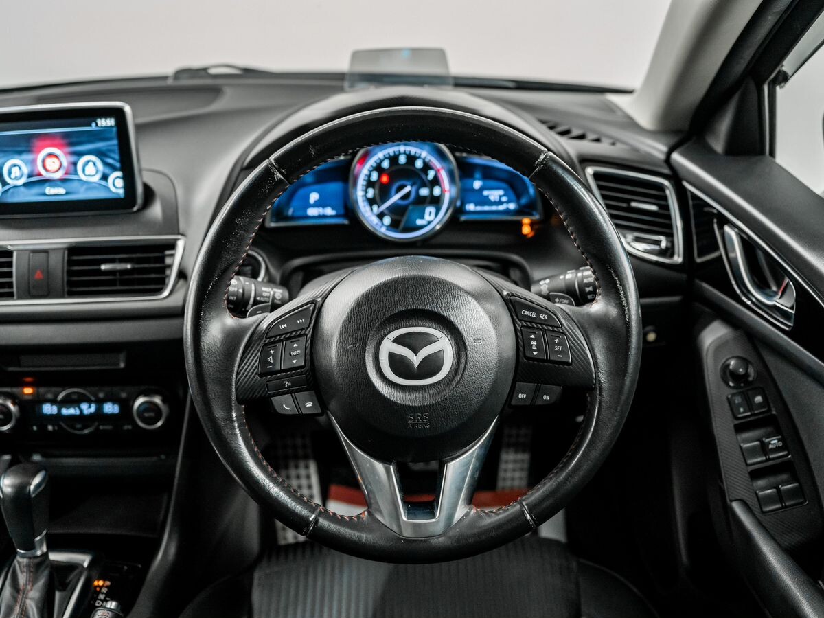 Mazda Axela 2016 - фото автомобиля