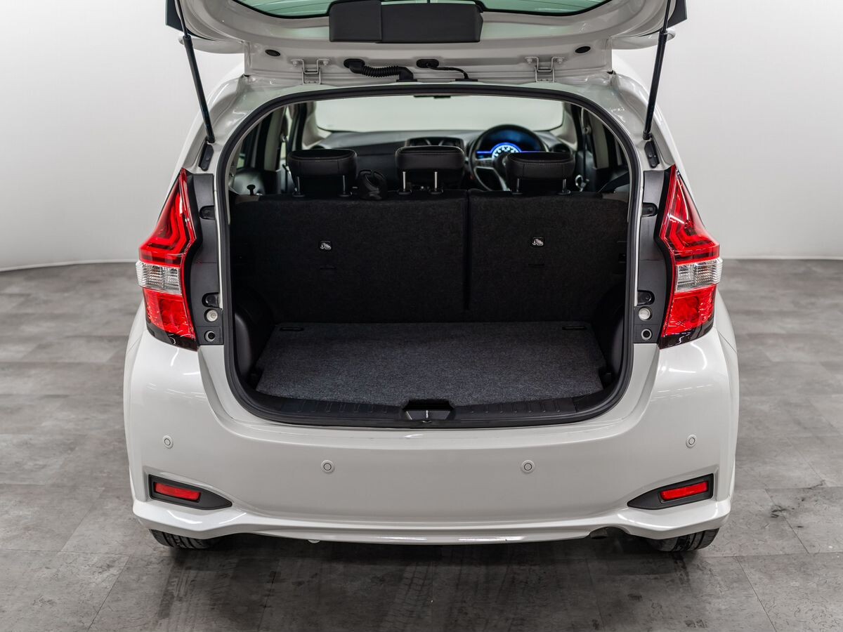 Nissan Note 2017 - фото автомобиля