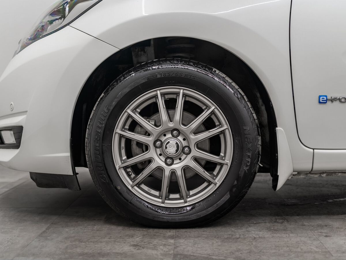 Nissan Note 2017 - фото автомобиля