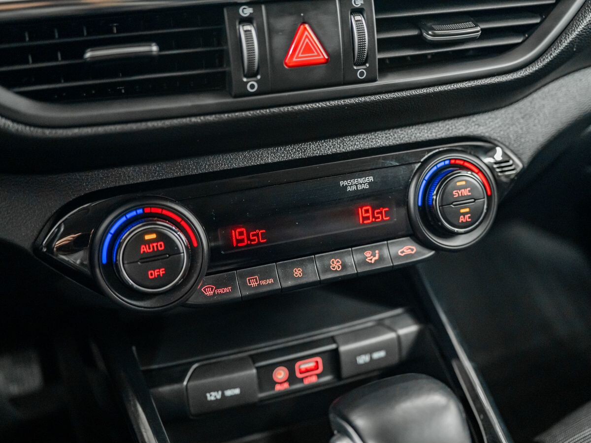 Kia Cerato 2018 - фото автомобиля