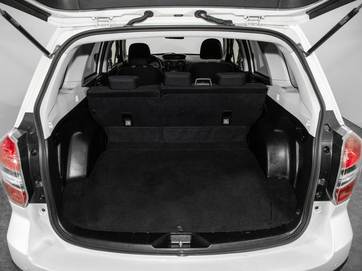 Subaru Forester 2013 - фото автомобиля