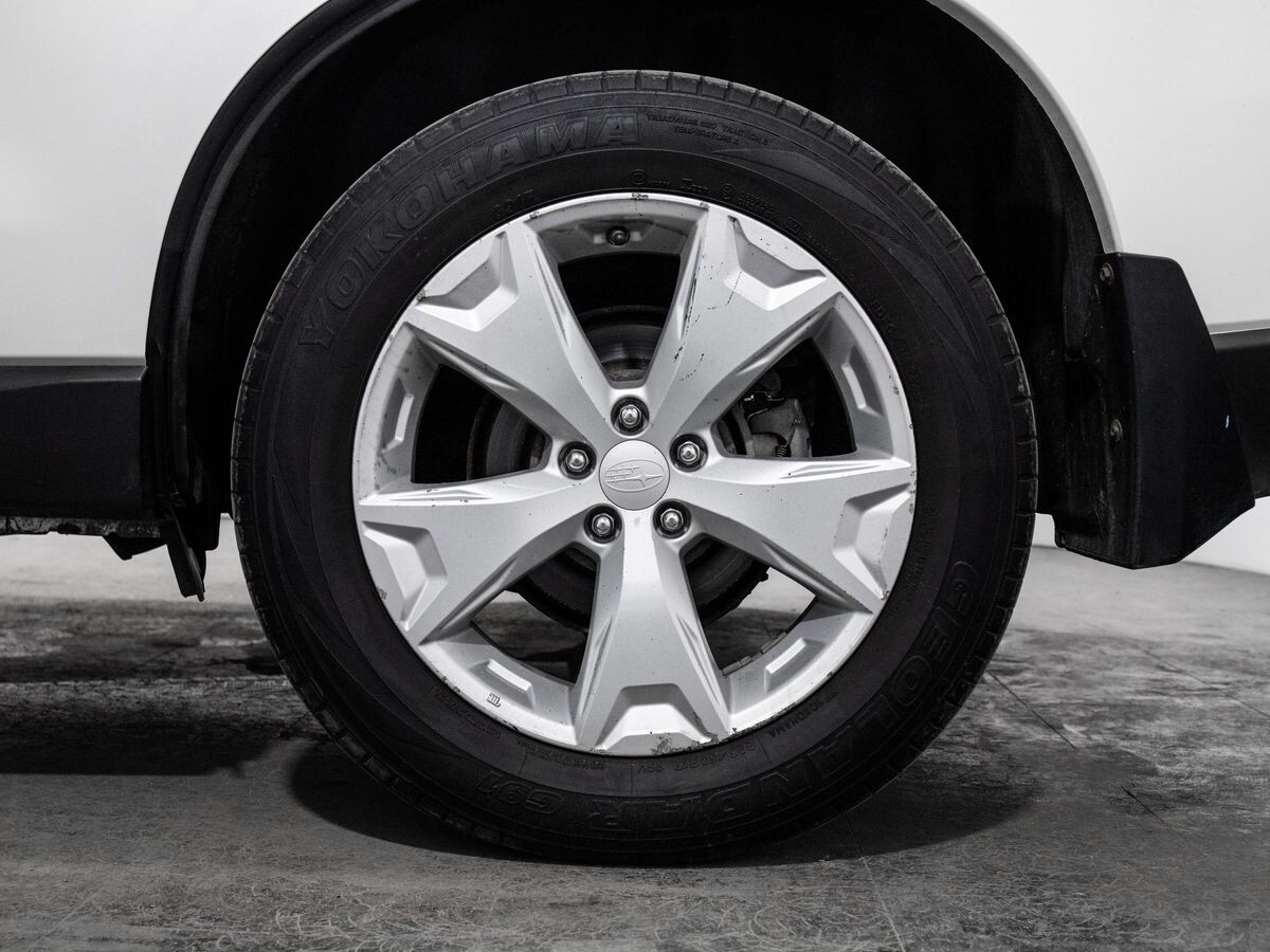 Subaru Forester 2013 - фото автомобиля