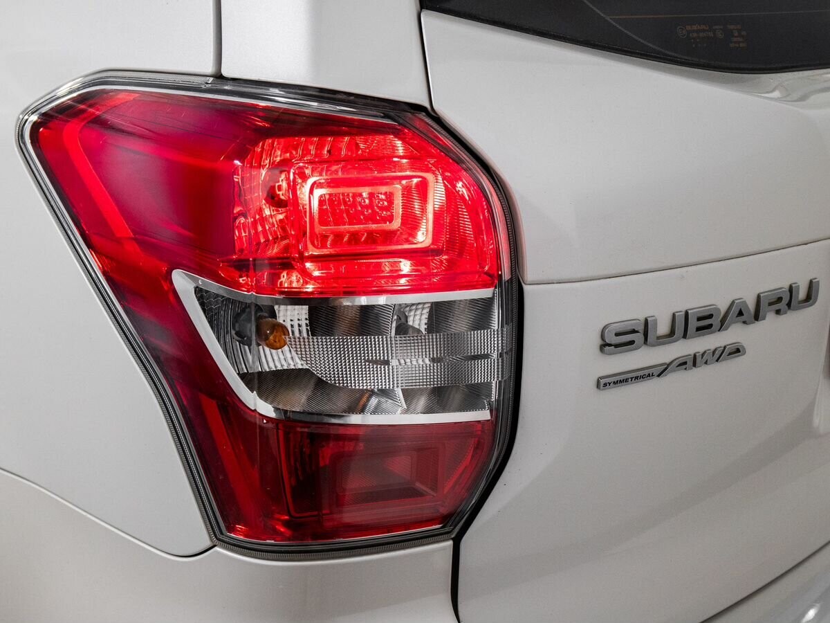 Subaru Forester 2013 - фото автомобиля