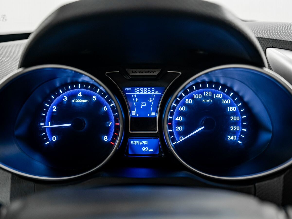 Hyundai Veloster 2012 - фото автомобиля