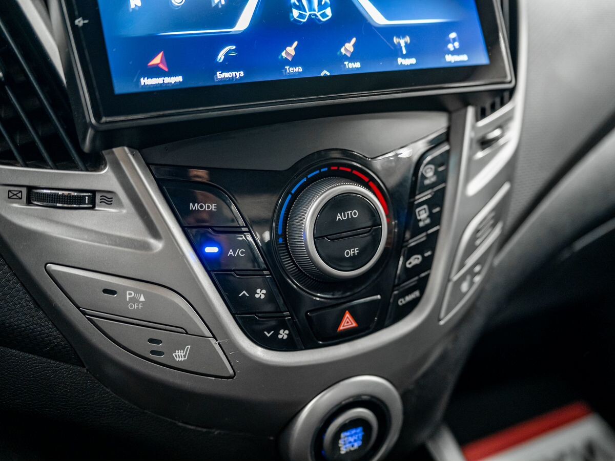 Hyundai Veloster 2012 - фото автомобиля
