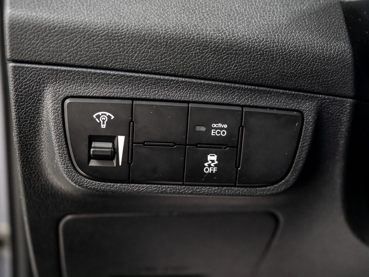 Hyundai Veloster 2012 - фото автомобиля