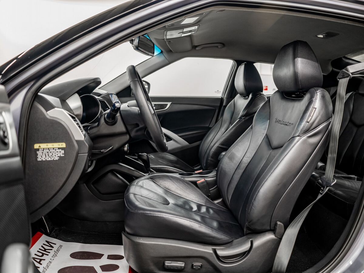 Hyundai Veloster 2012 - фото автомобиля