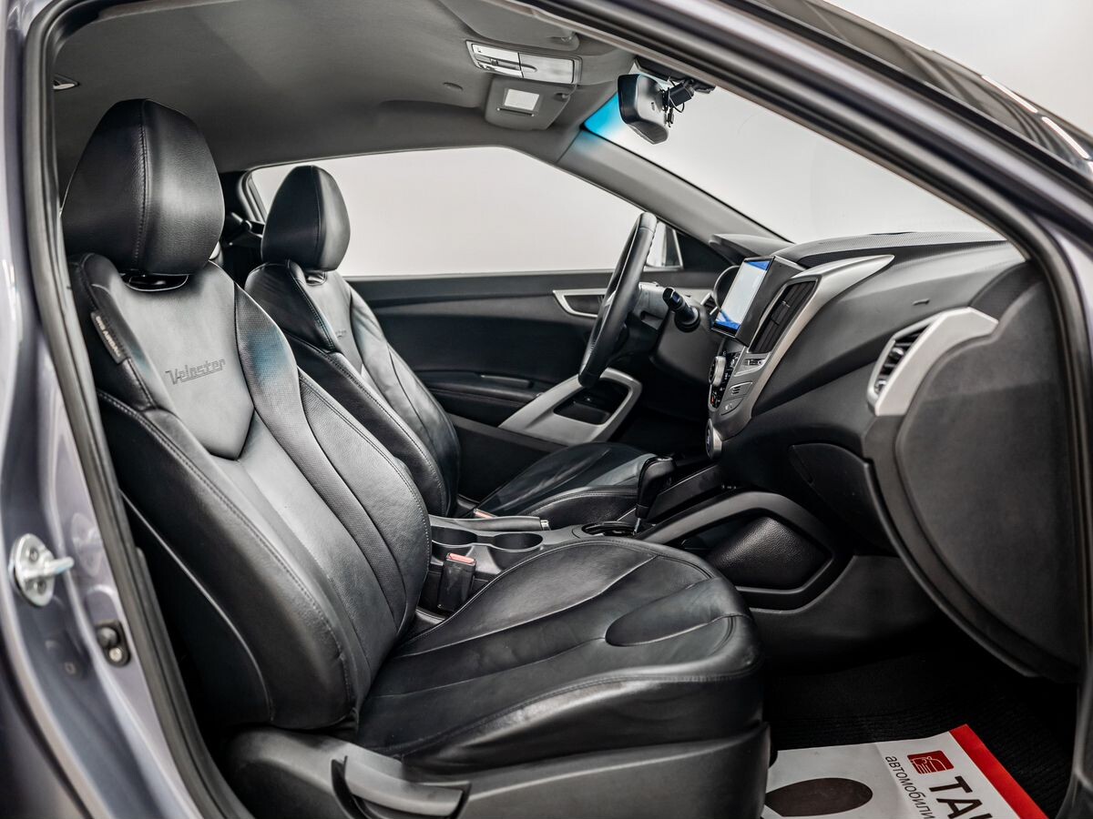 Hyundai Veloster 2012 - фото автомобиля