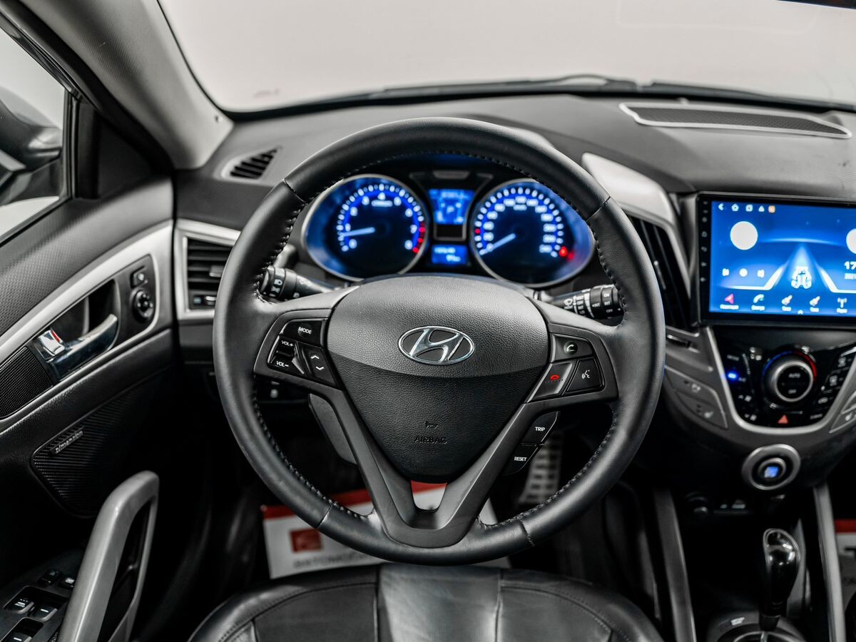 Hyundai Veloster 2012 - фото автомобиля