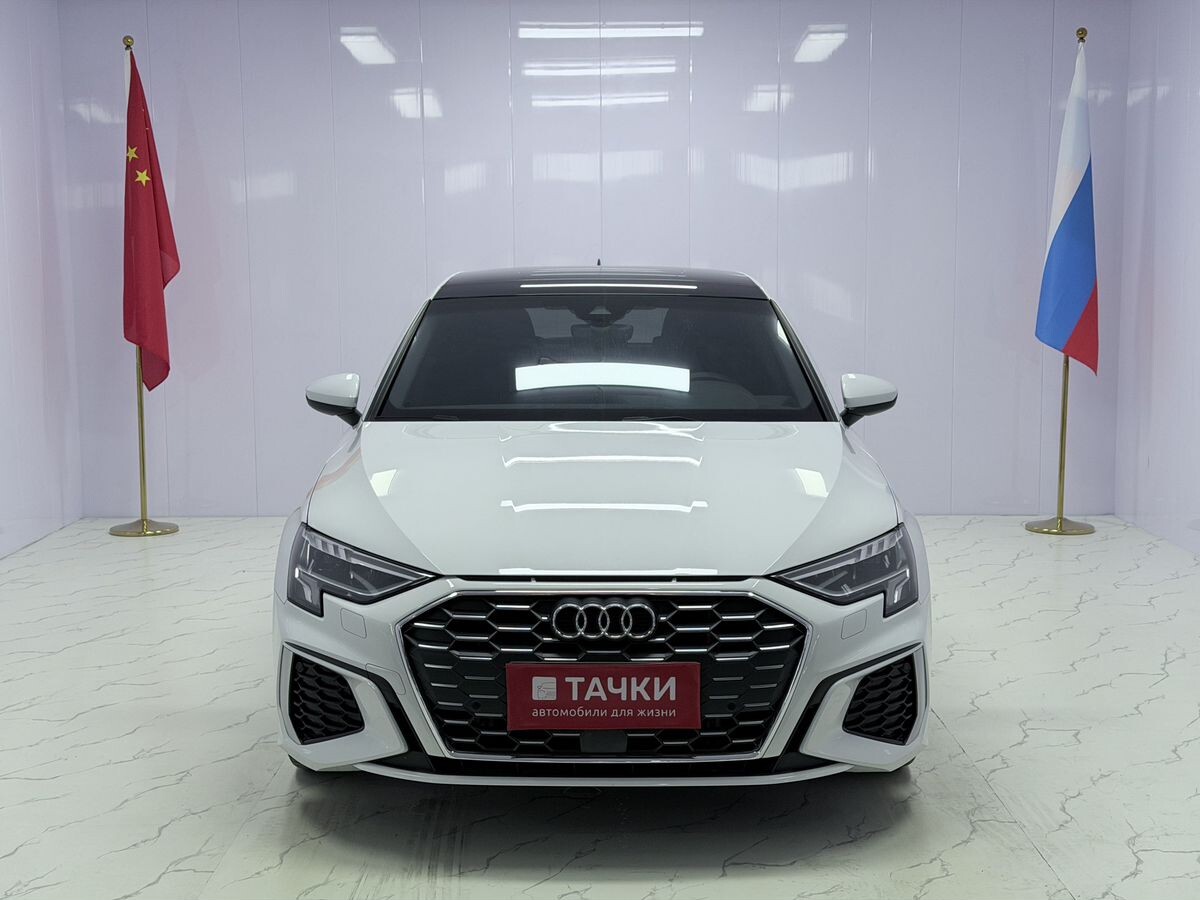 Audi A3 2022 - фото автомобиля