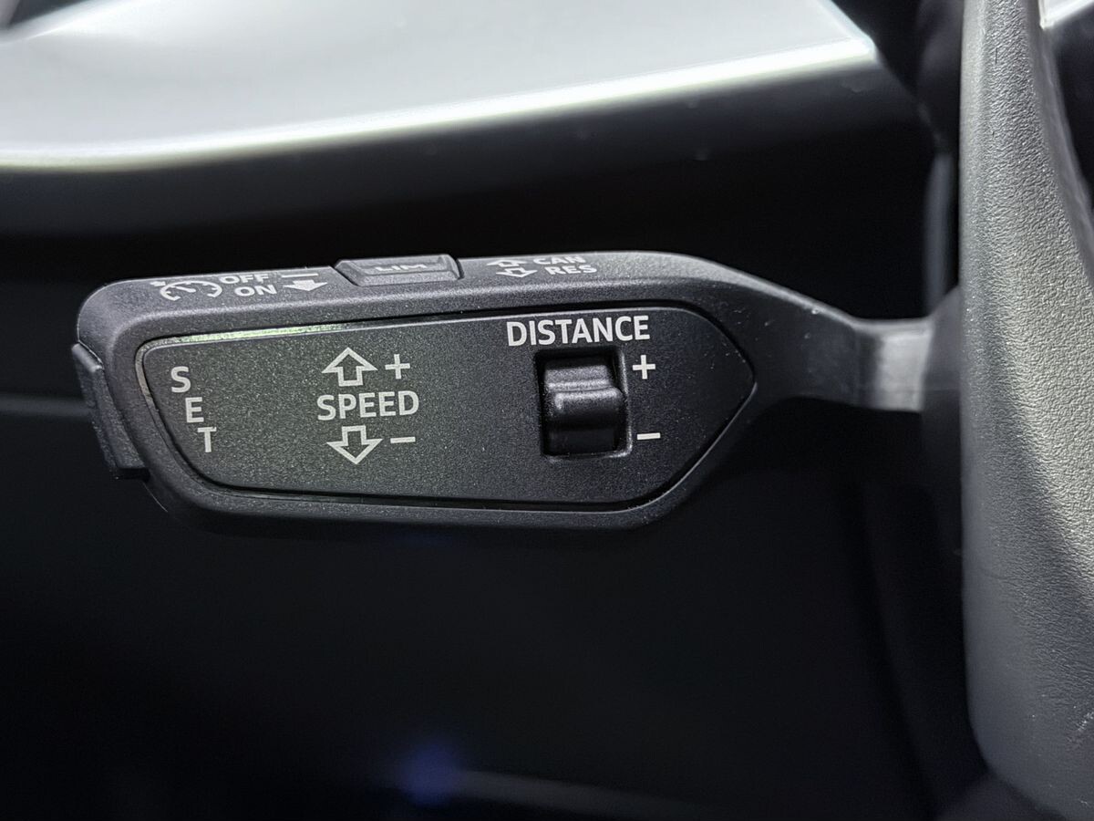 Audi A3 2022 - фото автомобиля