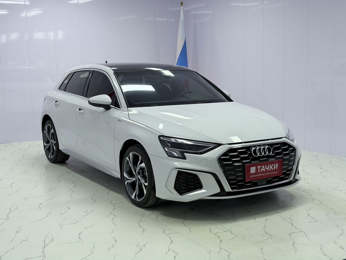 Audi A3 2022 - фото автомобиля