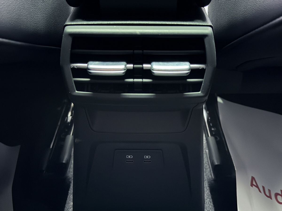 Audi A3 2022 - фото автомобиля