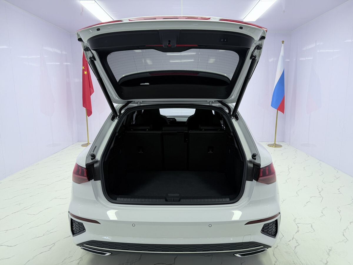 Audi A3 2022 - фото автомобиля