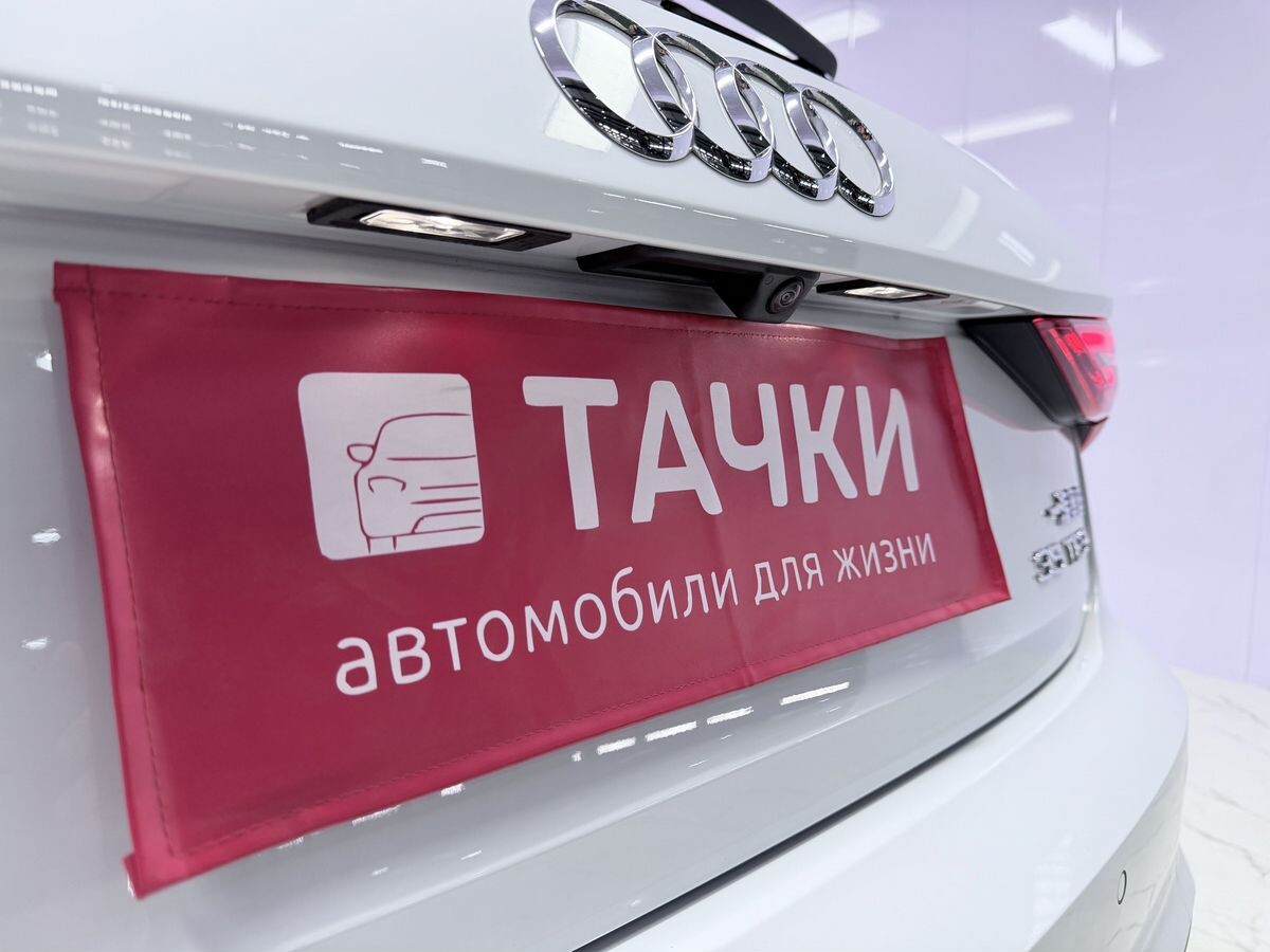 Audi A3 2022 - фото автомобиля