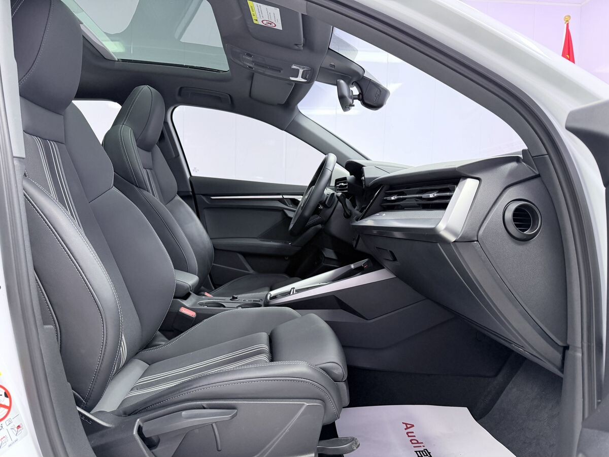 Audi A3 2022 - фото автомобиля