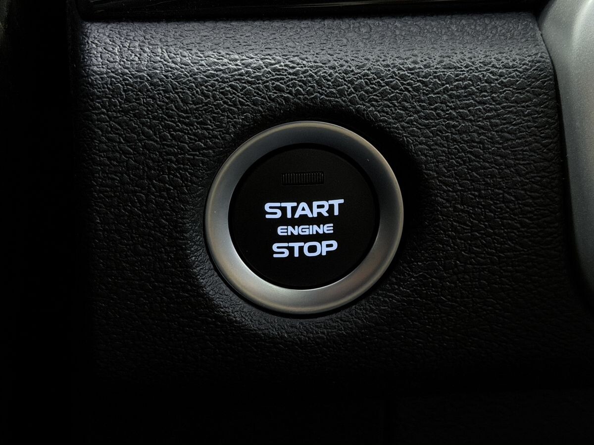 Geely Coolray 2025 - фото автомобиля