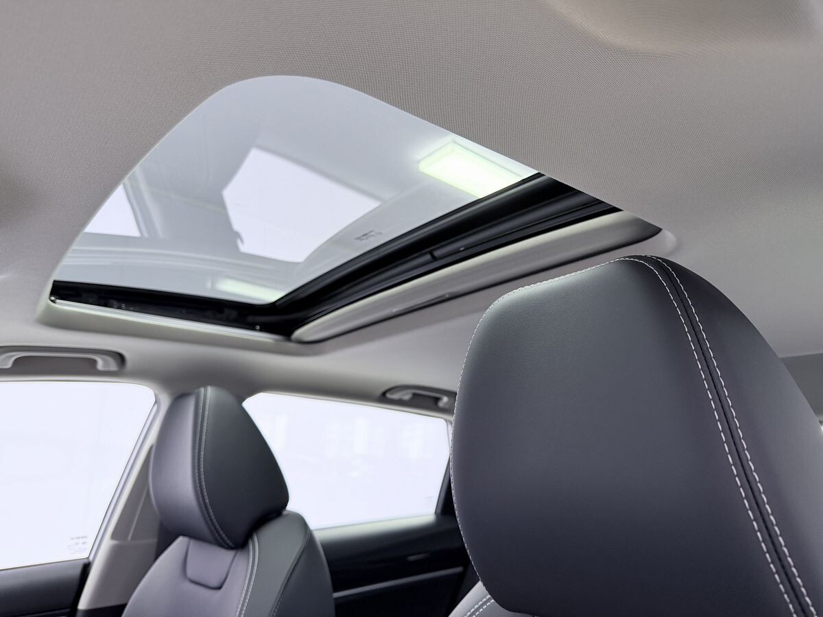 Geely Coolray 2025 - фото автомобиля