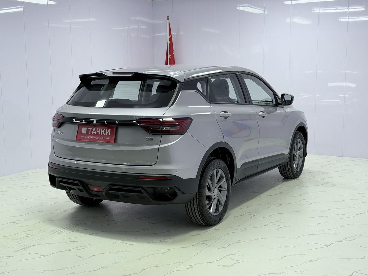Geely Coolray 2025 - фото автомобиля