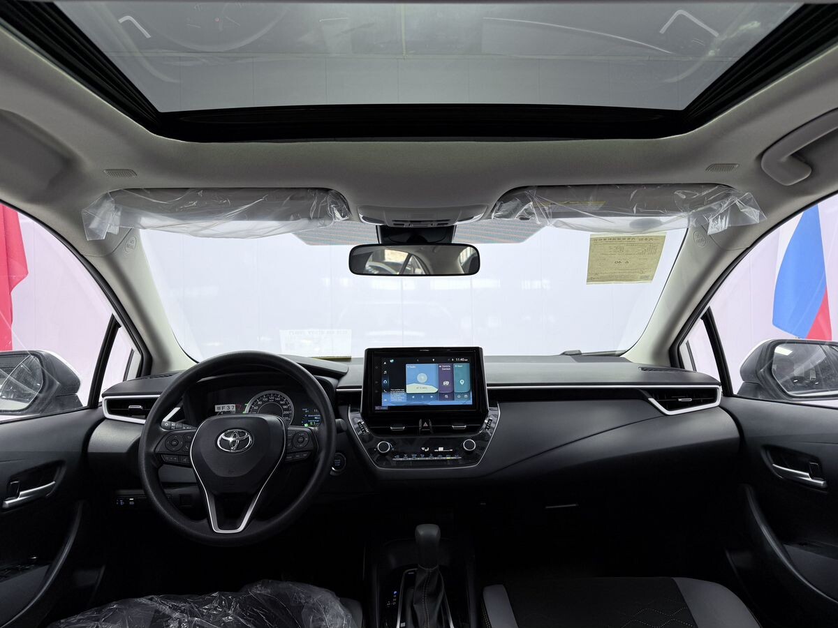 Toyota Corolla 2023 - фото автомобиля