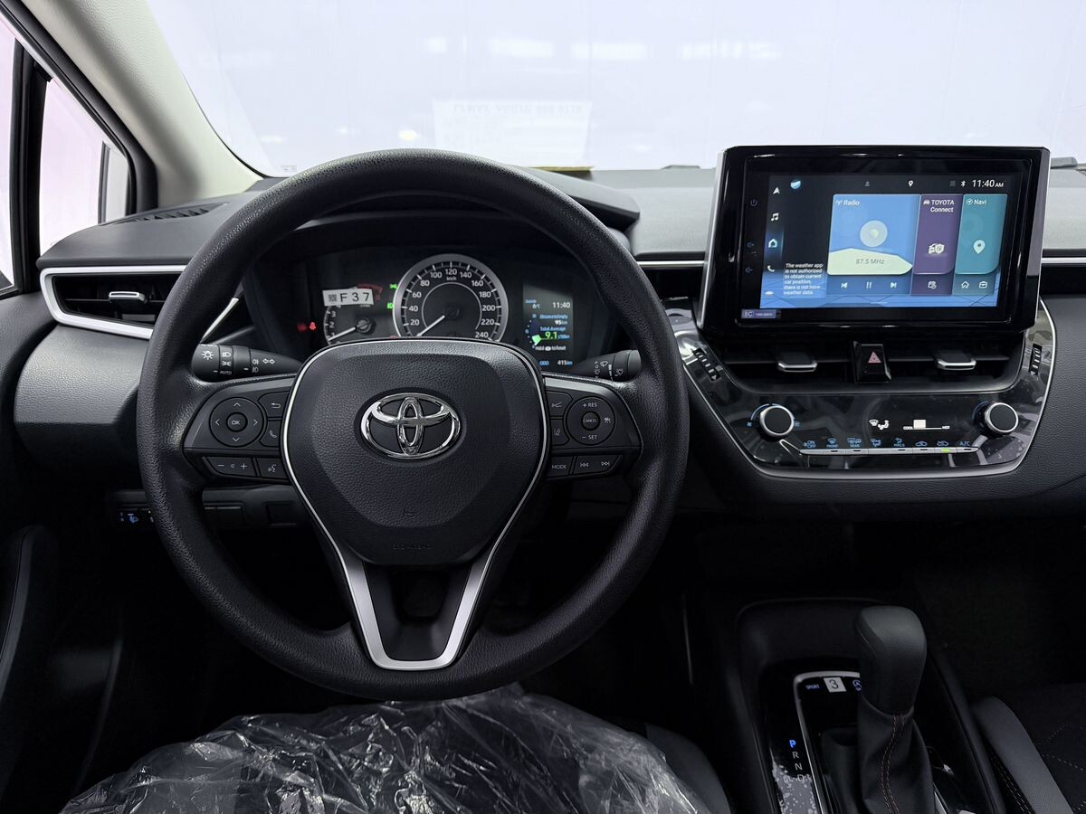 Toyota Corolla 2023 - фото автомобиля