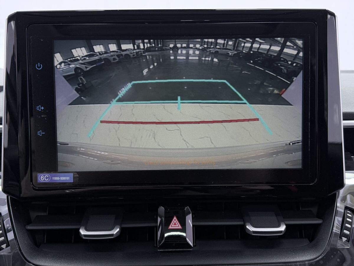 Toyota Corolla 2023 - фото автомобиля